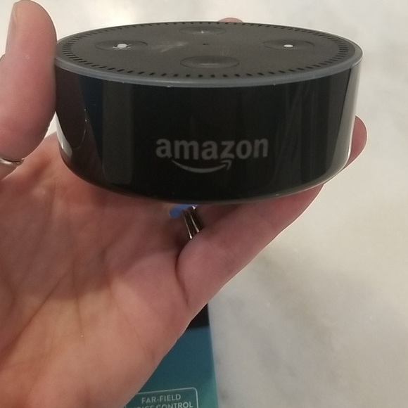 Echo (Alexa) Dot - Picture 4 of 8